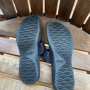 Black Merrells with memory foam